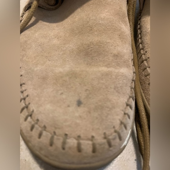 Vans Women's Suede Moccasins in Tan - Size 7 - Picture 9 of 9